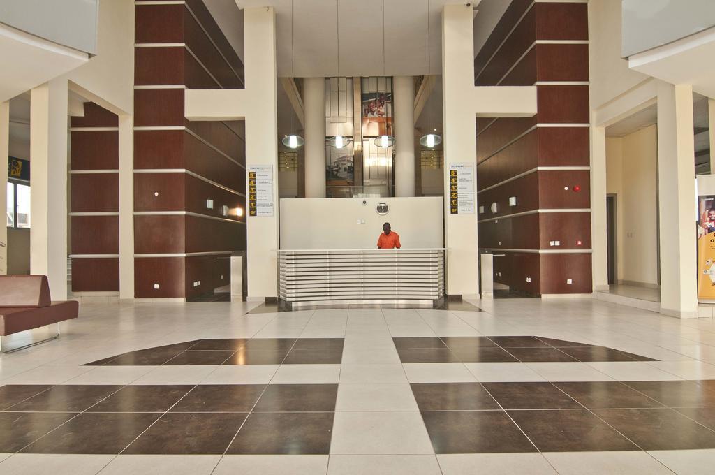 L'Eola Suites Abuja Extérieur photo