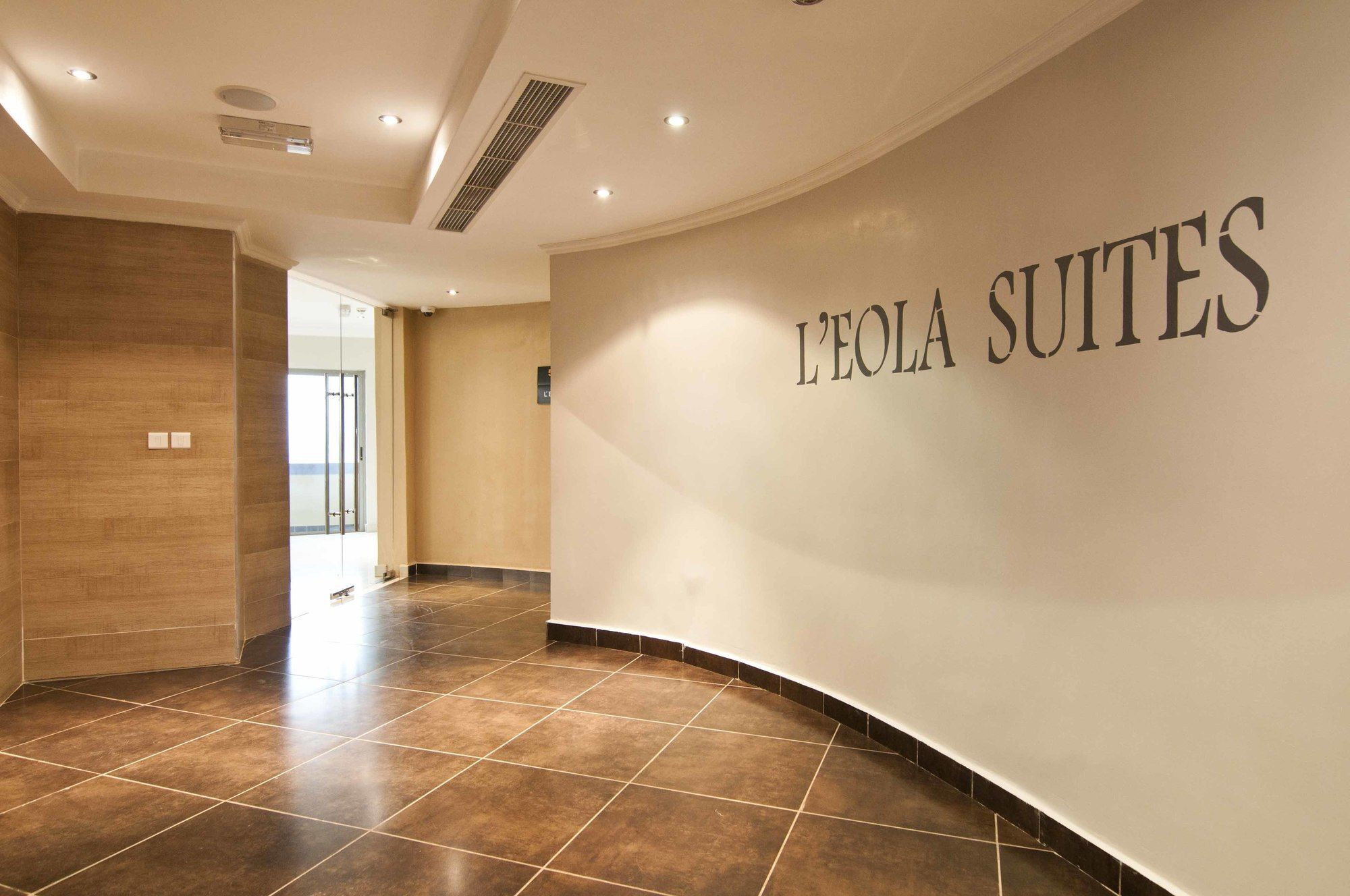 L'Eola Suites Abuja Extérieur photo