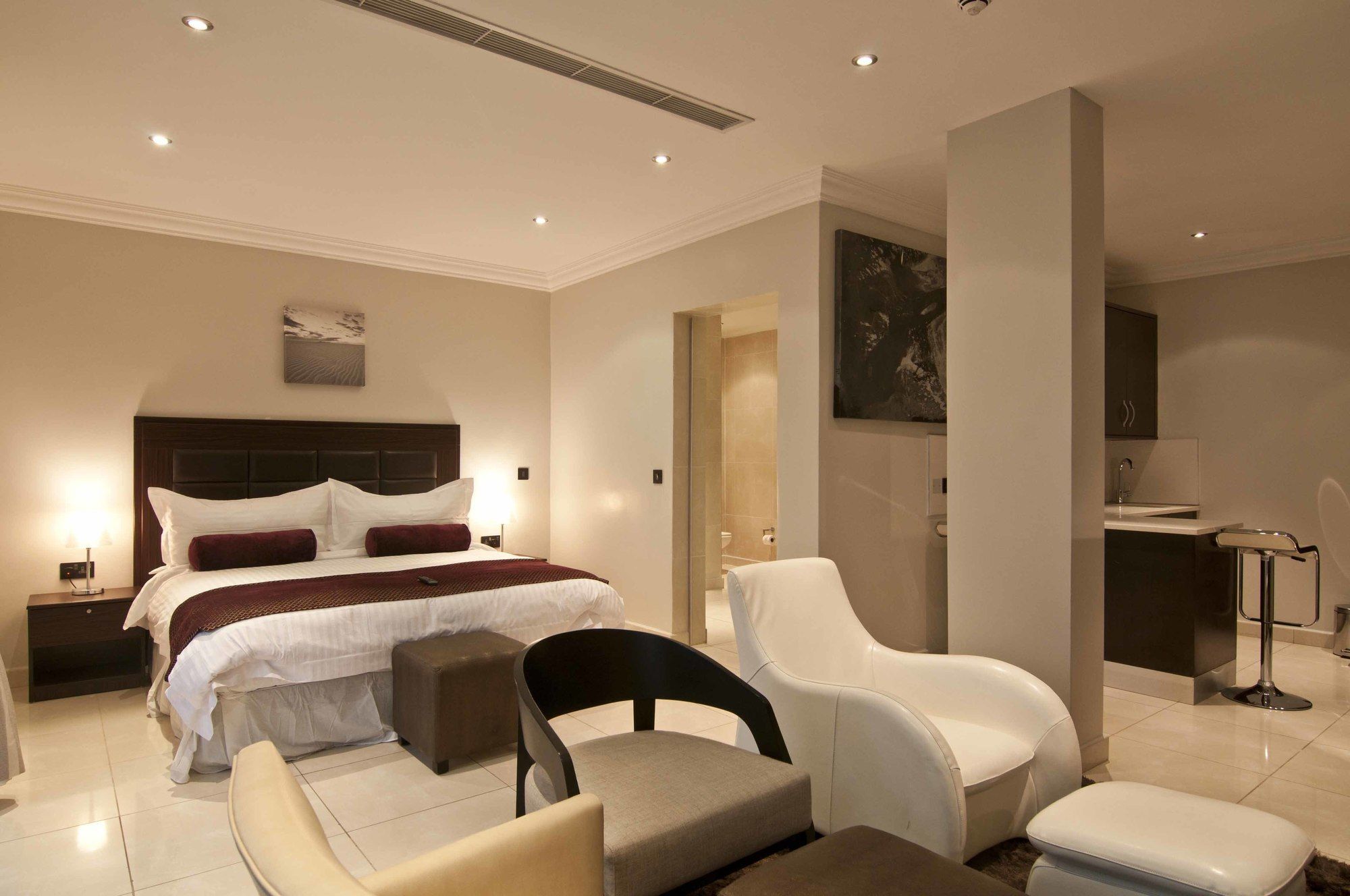 L'Eola Suites Abuja Extérieur photo